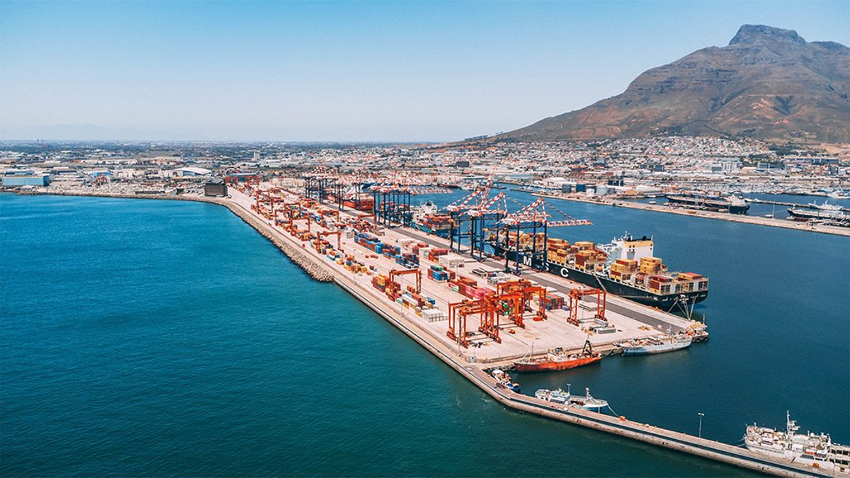 Iran conflict impact on South African ports driving Cape route delays
